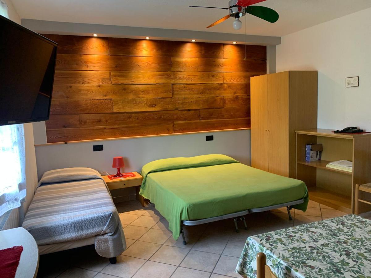 Agriturismo Gli Ulivi Гарленда Экстерьер фото