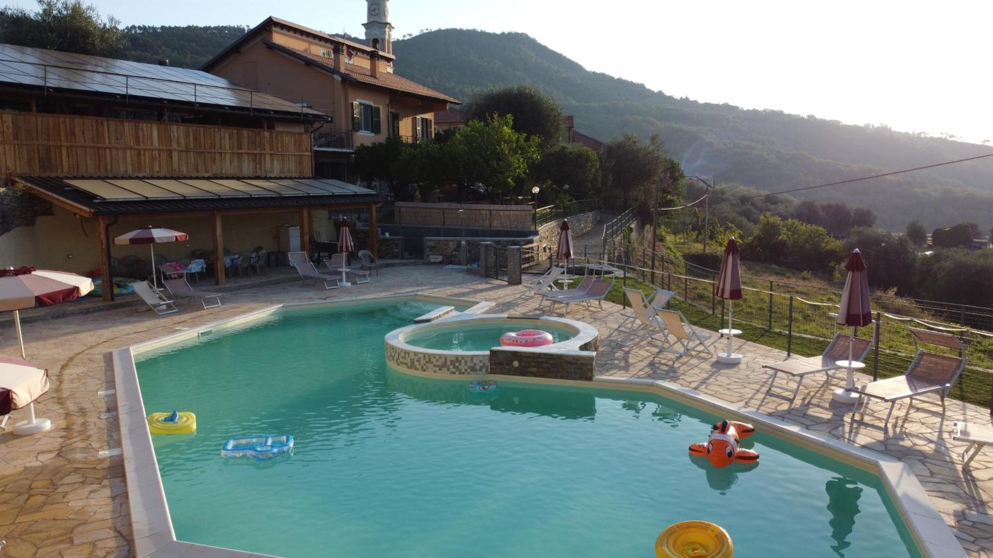 Agriturismo Gli Ulivi Гарленда Экстерьер фото