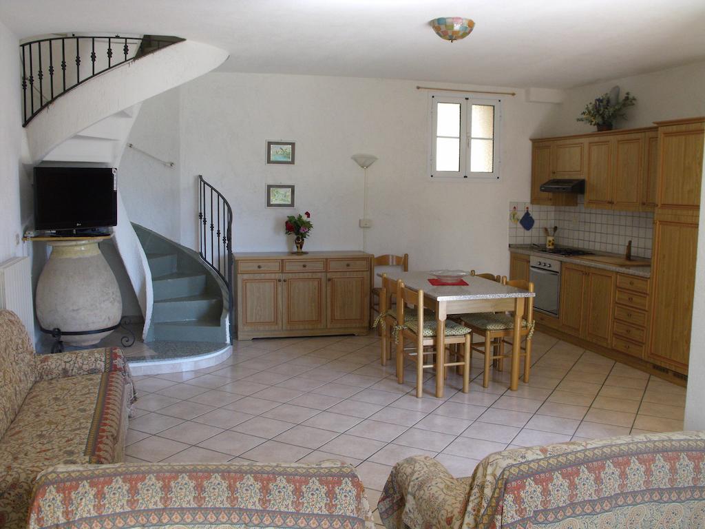 Agriturismo Gli Ulivi Гарленда Номер фото